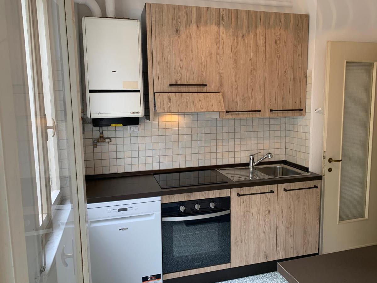 Casa Bianca 2 - Confortevole In Centro A Moneglia Exteriör bild